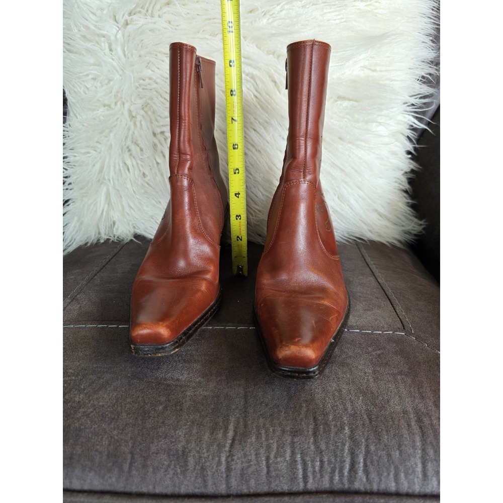 Gianni Bini Flower Embroidered Brown Leather Western Ankle Boots Women's 8.5 - Picture 6 of 16